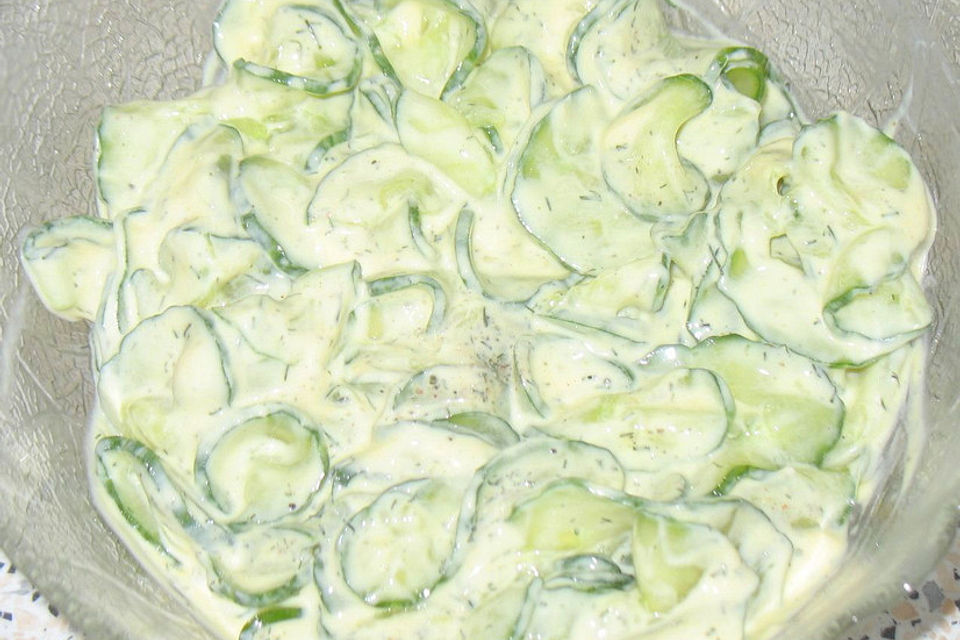 Dill-Gurkensalat