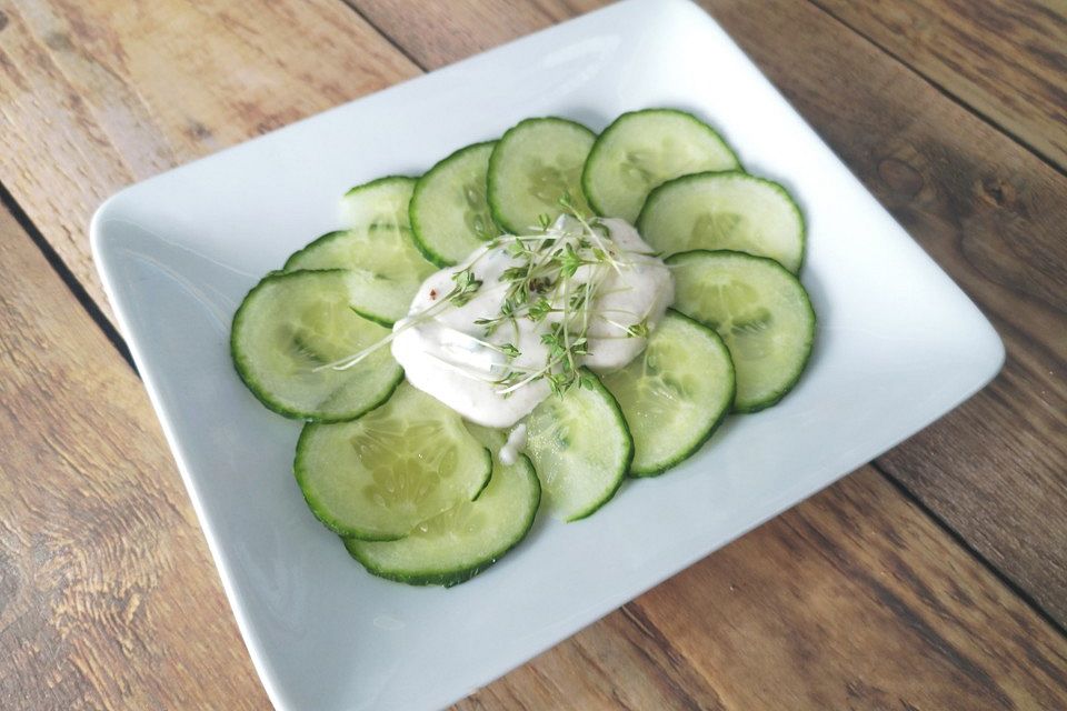 Dill-Gurkensalat