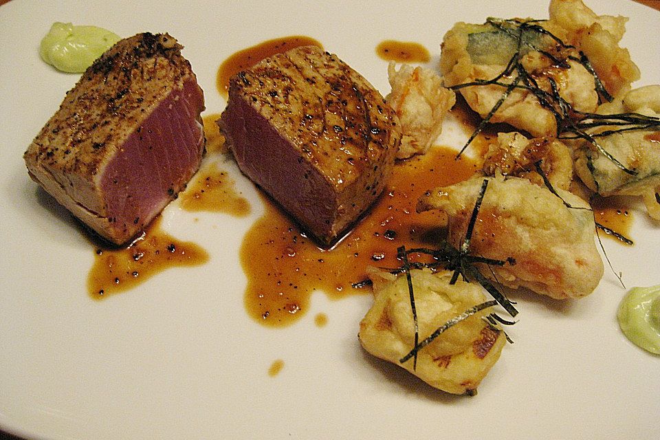 Thunfisch-Tataki in Togarashi mit Gemüse-Tempura