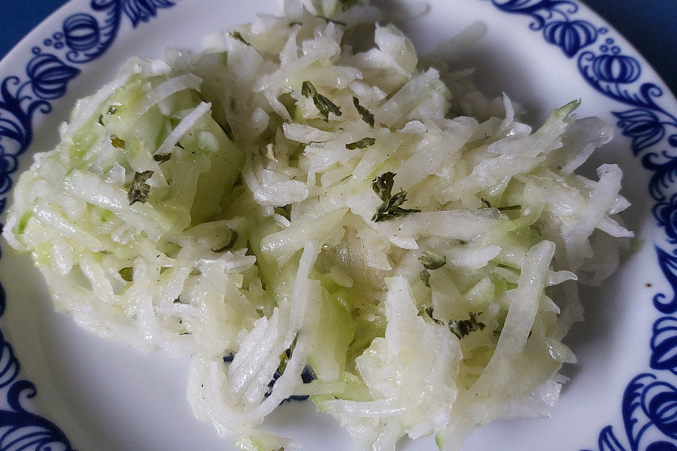 Rettichsalat mit Gurke