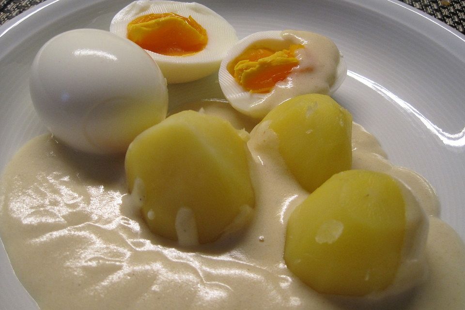 Eier in Senfsauce