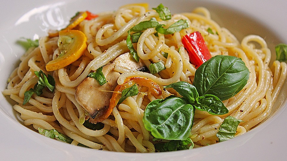 Spaghettisalat mit Grillgemüse von sweet-maja