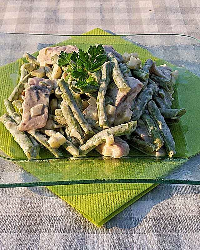 Pikanter Bohnensalat mit Matjesfilet