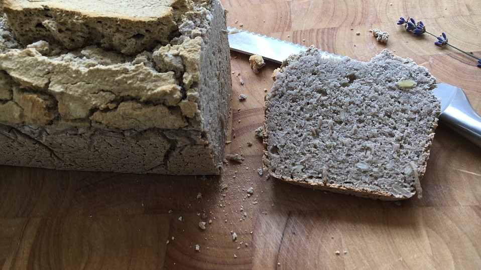 Kerniges Mais-Buchweizenbrot von VerbOrg
