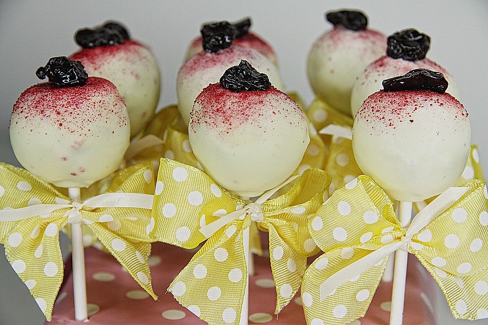 Schwarzwälder Kirsch Cake Pops