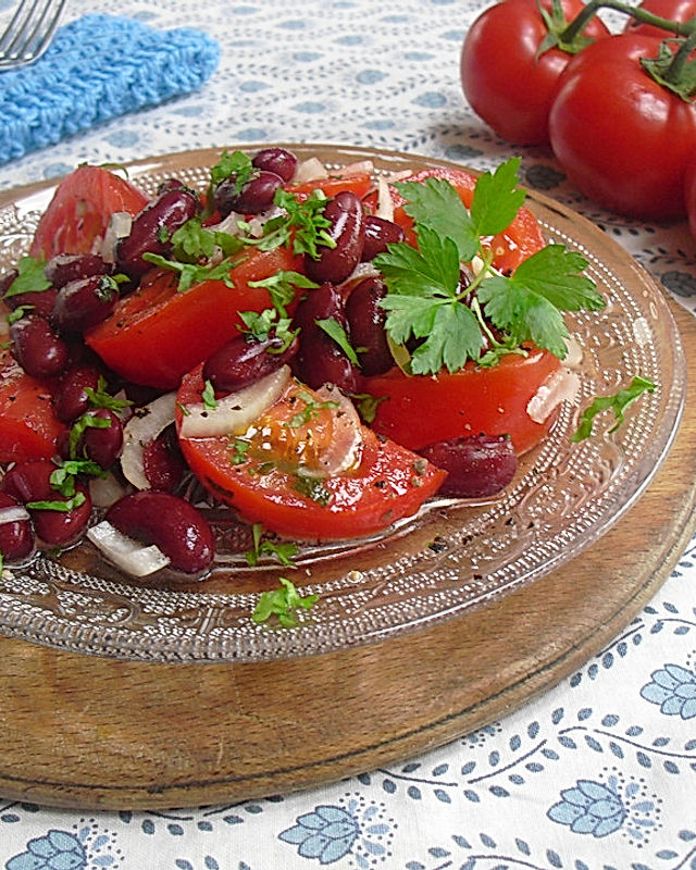 Tomatensalat mit Kidneybohnen