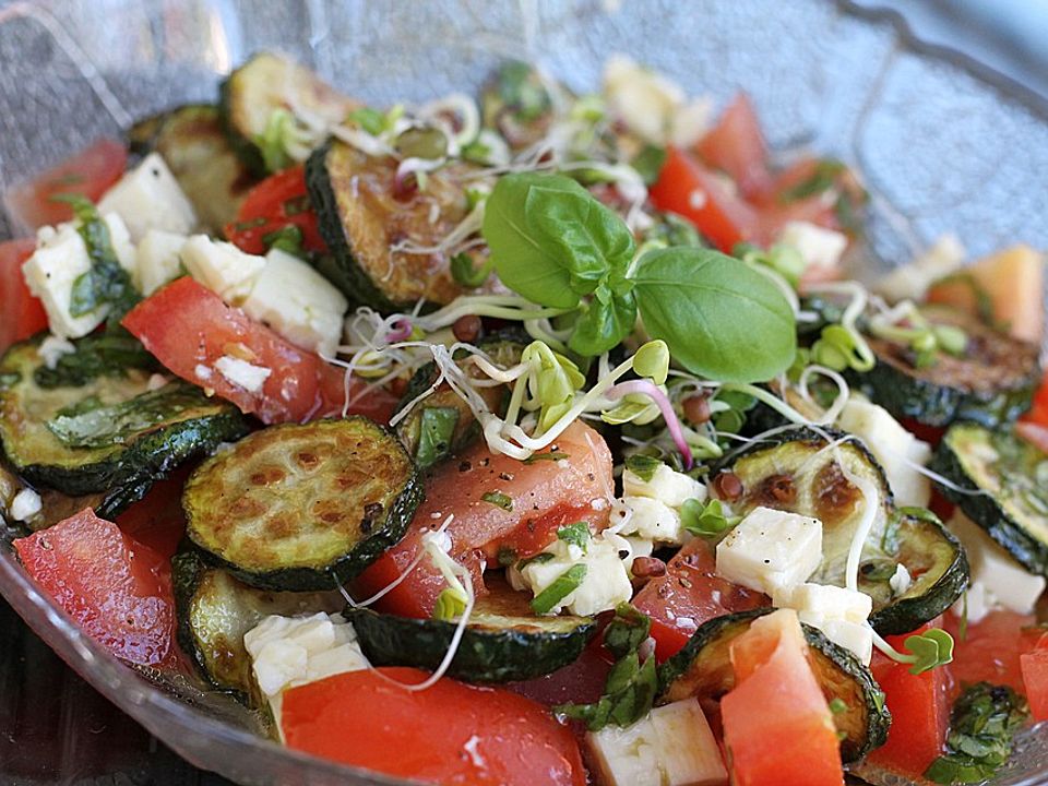 Zucchini-Tomaten-Salat Von Fruchtsternchen| Chefkoch