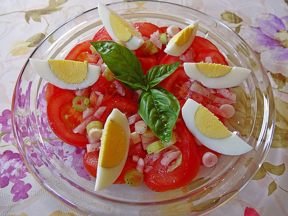 Tomatensalat mit Ei von Haubndaucher| Chefkoch