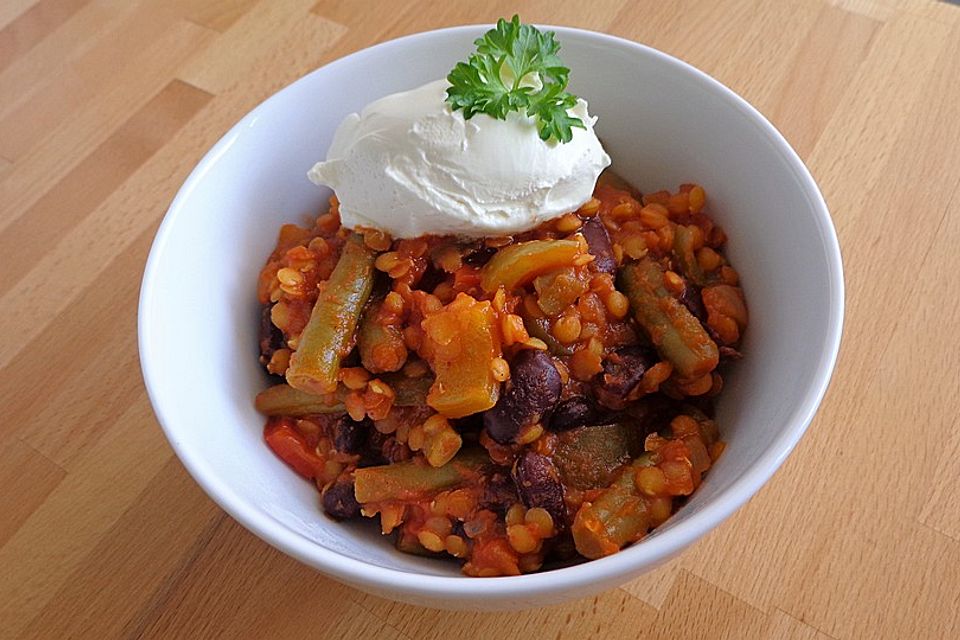 Veganes, basisches Chili