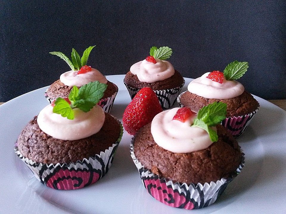 Erdbeer-Schoko-Cupcakes von Hannahkeks| Chefkoch