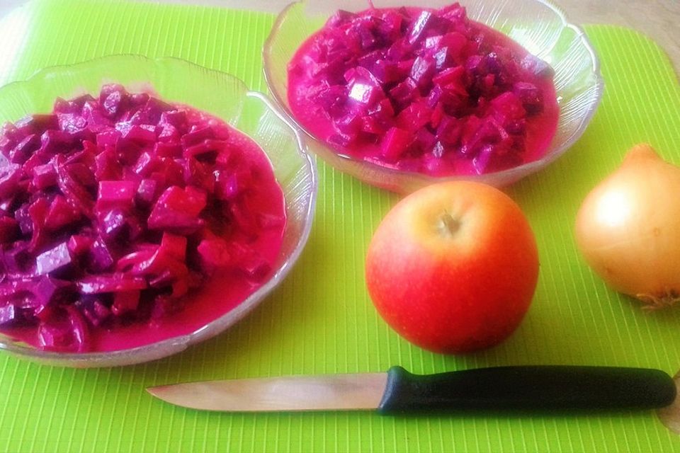 Rote Bete-Apfel-Zwiebelsalat