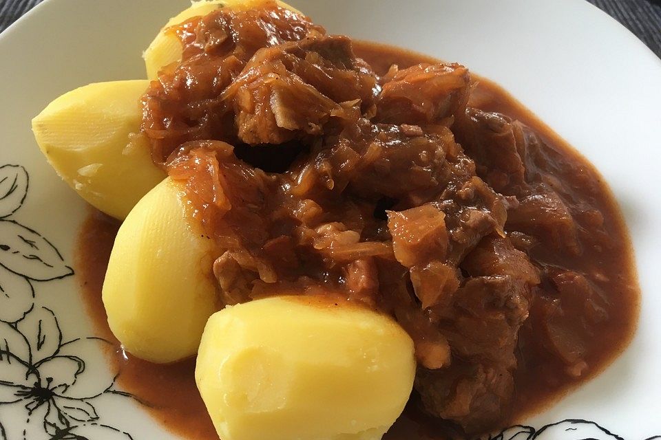 Szegediner Gulasch