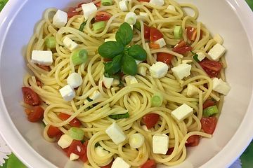 Spaghetti Mit Tomate Und Mozzarella Von Bathory Chefkoch