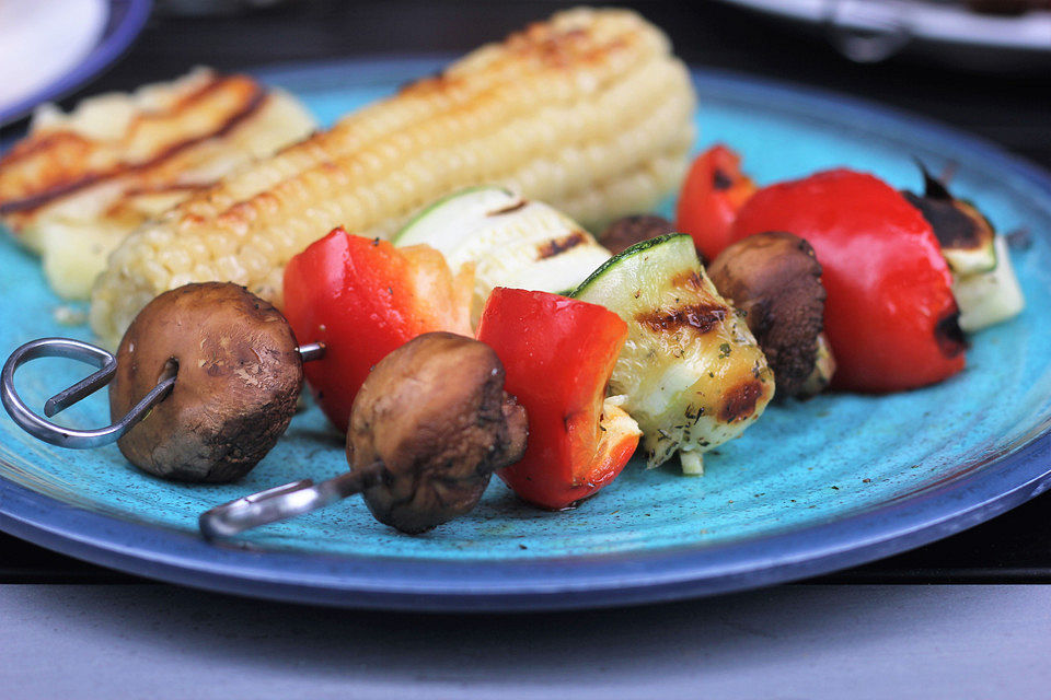 Spieße mit Halloumi