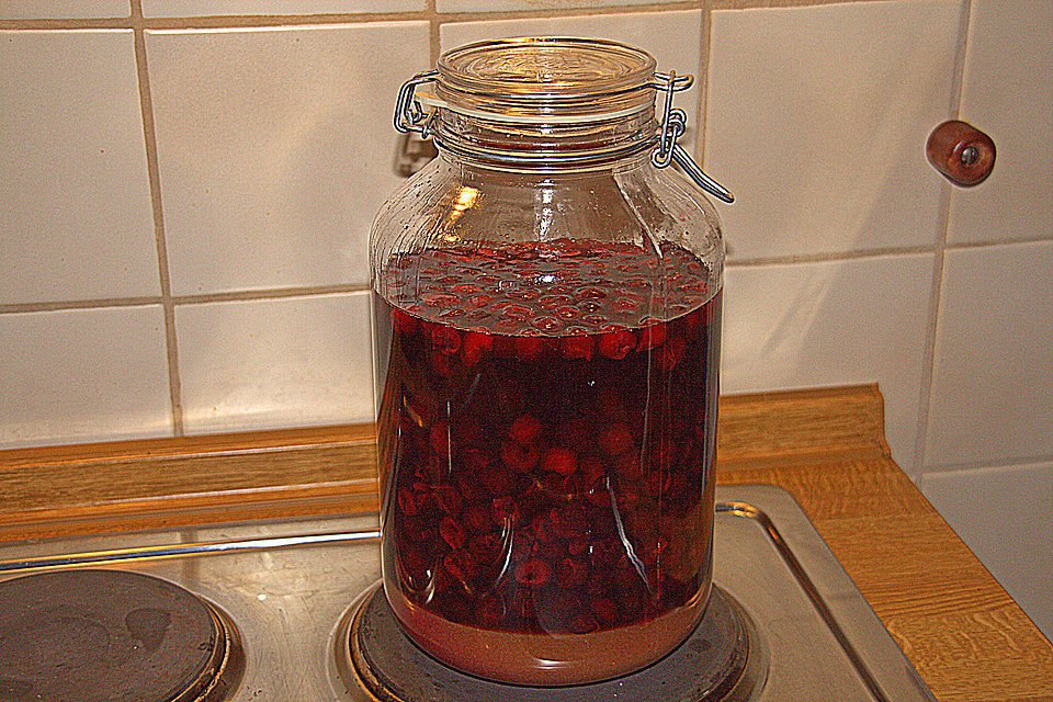 Sauerkirschen in Amaretto