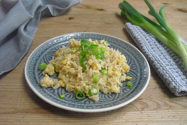 Chinesischer gebratener Reis mit Frühlingszwiebeln und Ei von jowe2460 ...