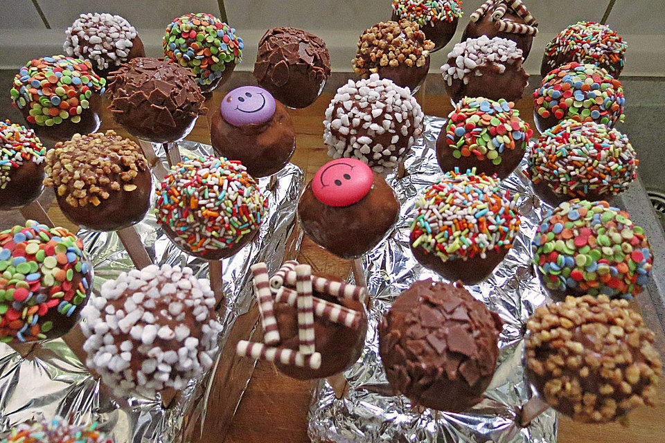 Cake-Pops mit Nutella-Frosting