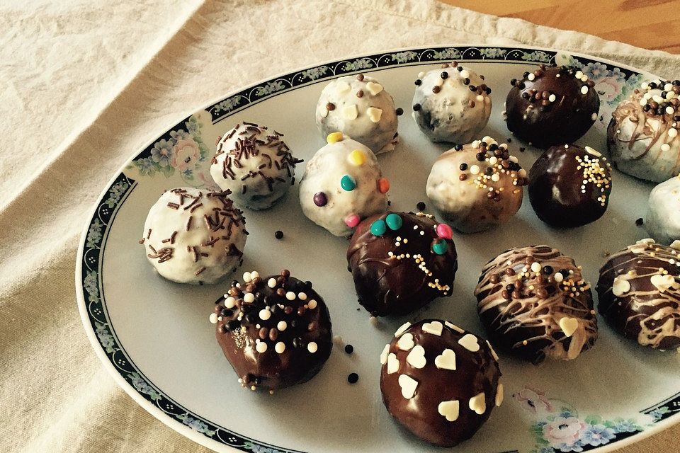 Cake-Pops mit Nutella-Frosting