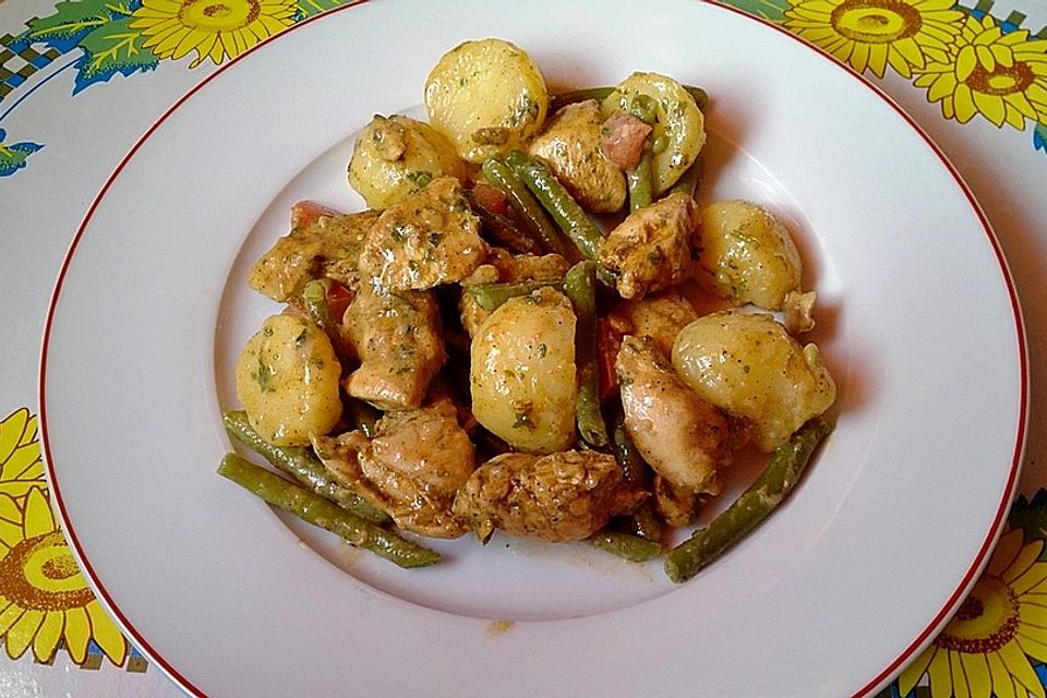 Hähnchenfilet mit Kartoffel-Bohnen-Salat