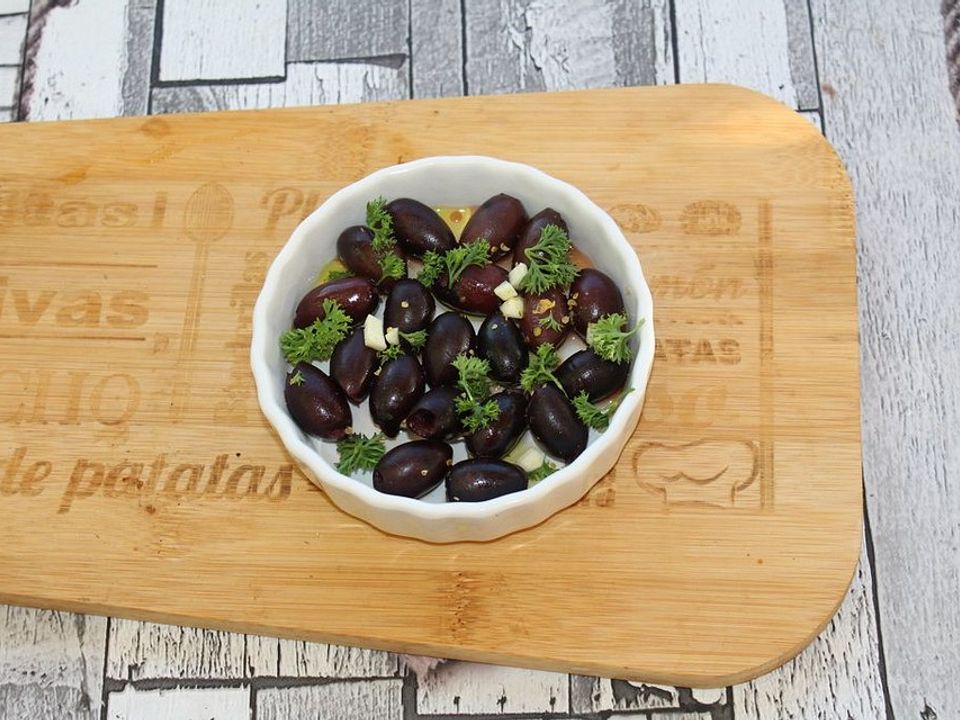 Oliven in Kräuter-Gewürz-Marinade von chica*| Chefkoch