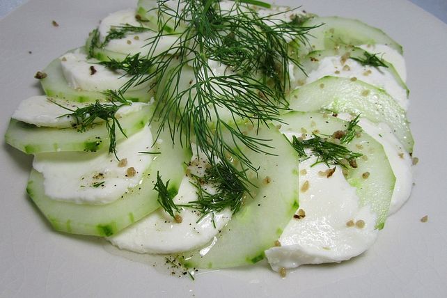 Gurken-Mozzarella Salat von NiniDieKochUndBackmaus| Chefkoch