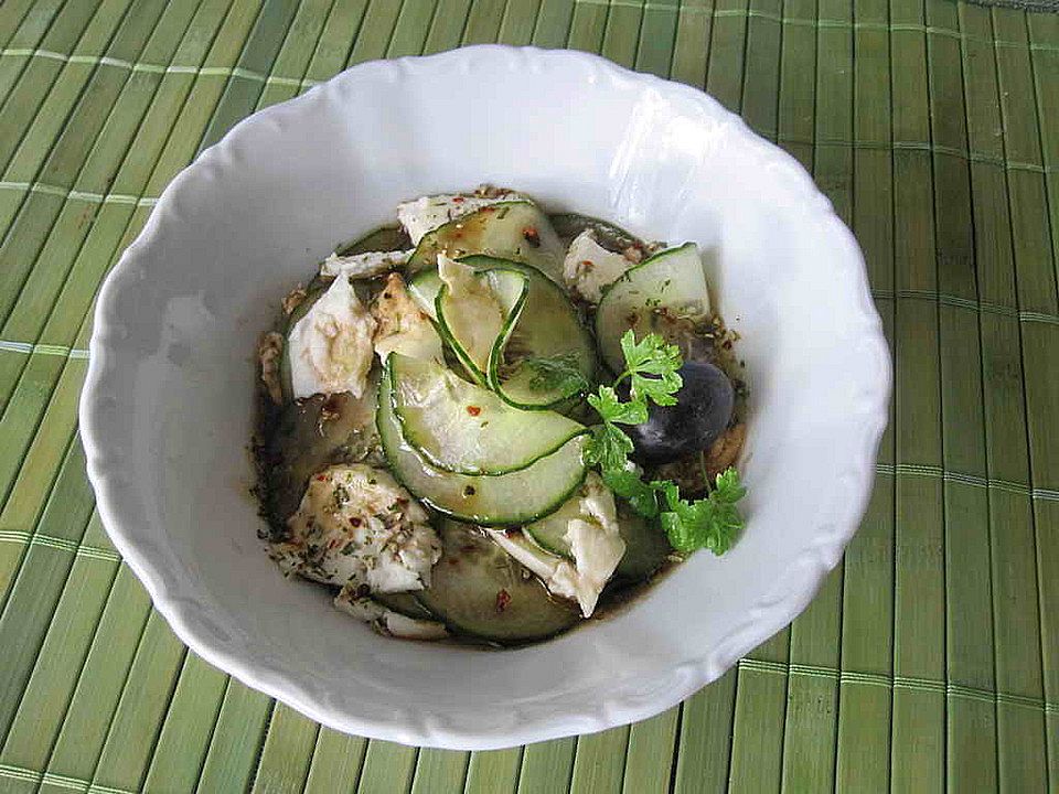 Gurken-Mozzarella Salat von NiniDieKochUndBackmaus | Chefkoch