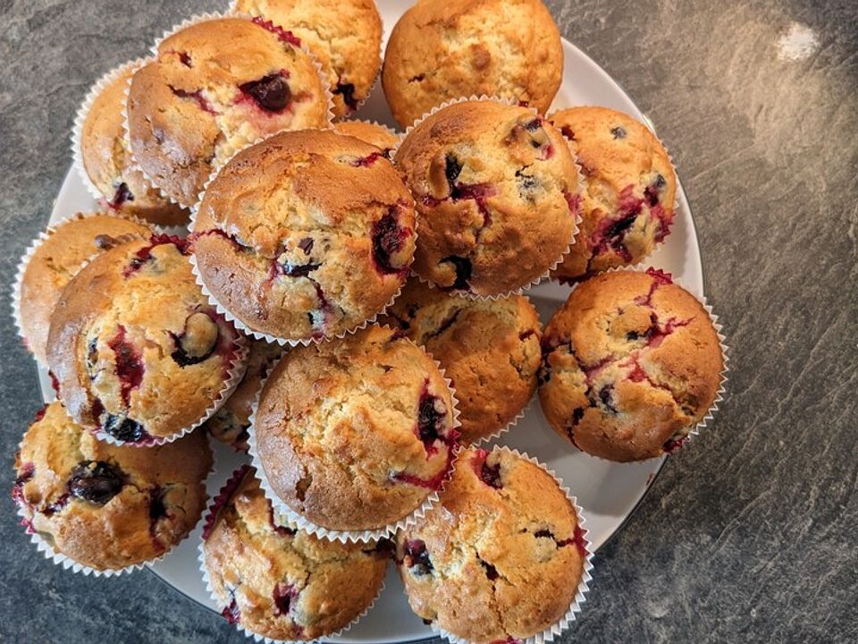 Extra feine Johannisbeermuffins mit Eierlikör von _Steffi_1993_| Chefkoch