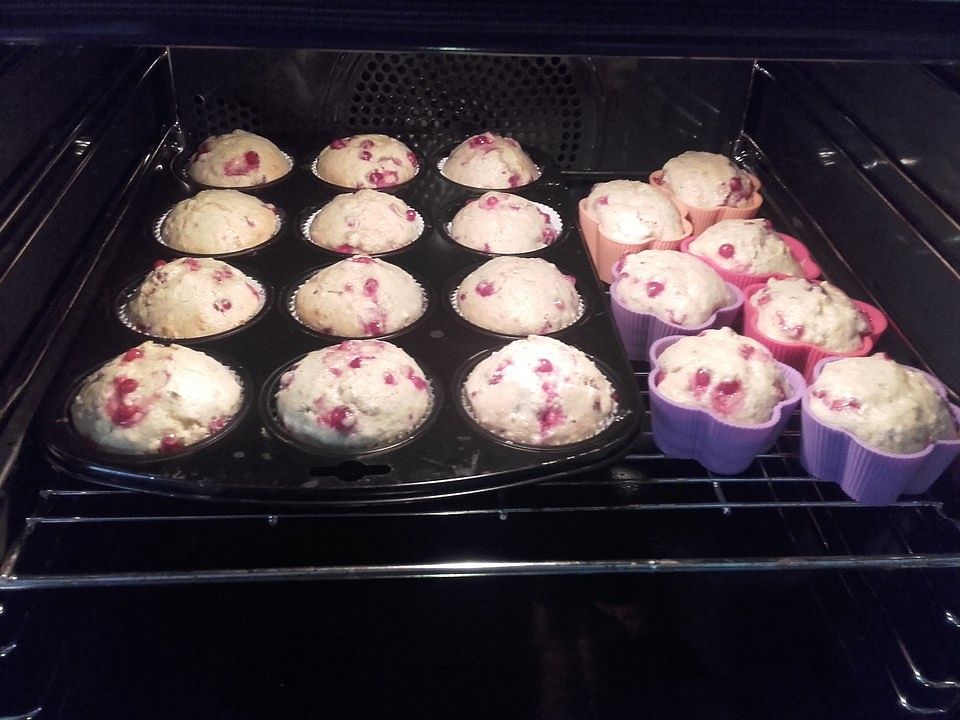 Extra feine Johannisbeermuffins mit Eierlikör von _Steffi_1993_| Chefkoch