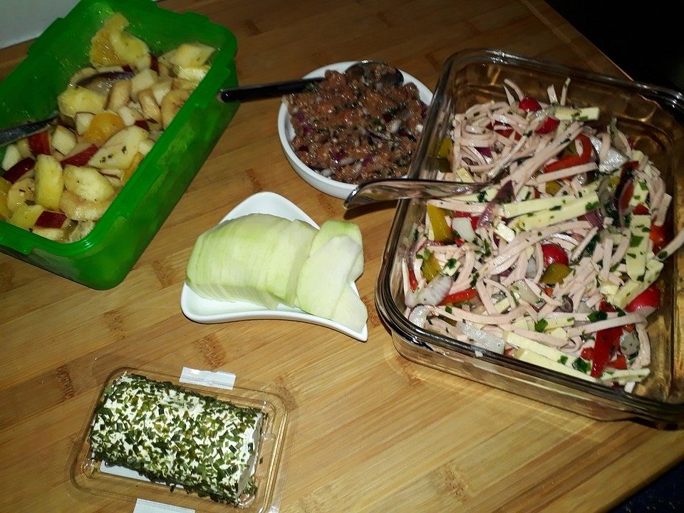 Wurstsalat mit Käse| Chefkoch