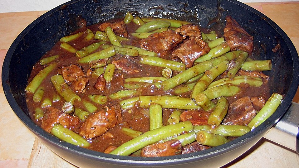 Gulasch mit grünen Bohnen und Kartoffeln von mueller-adam4