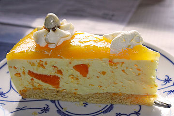 Schmand-Zitrus-Torte