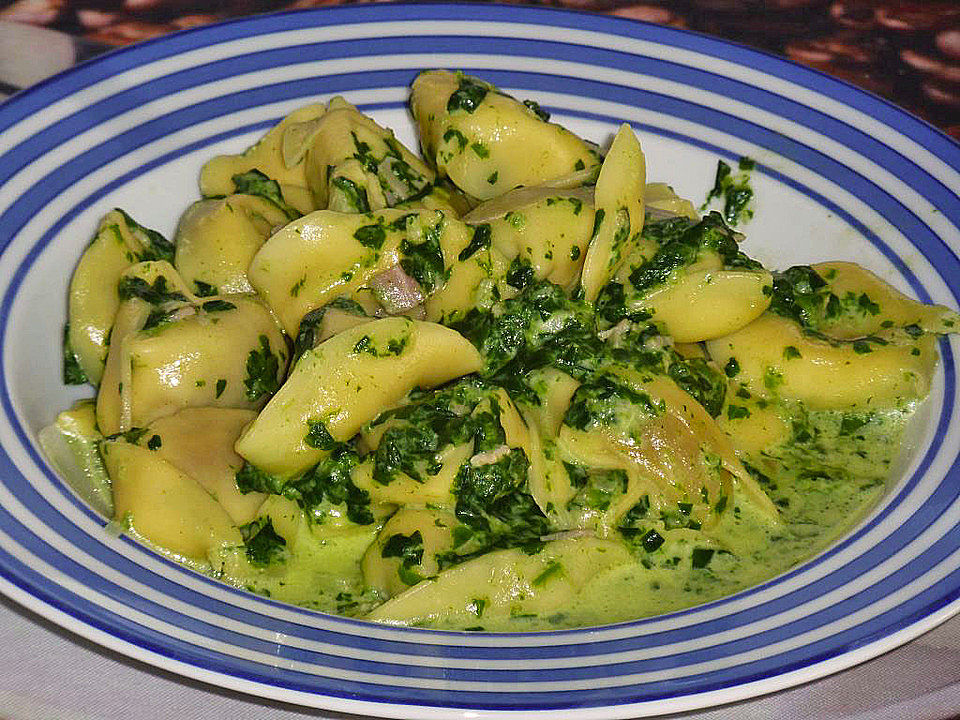 Tortellini in SpinatSchinken Soße von AnjaCeline Chefkoch