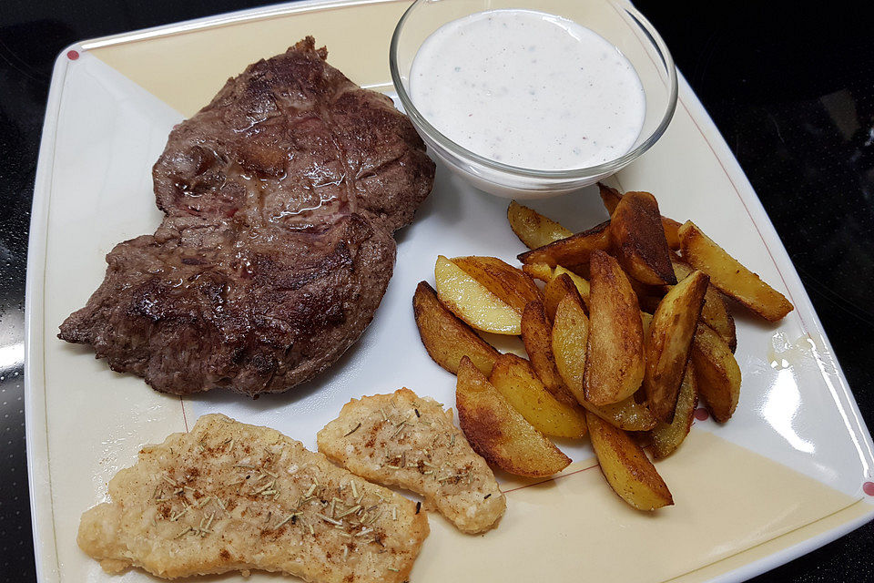 Blechkartoffeln mit Tzaziki