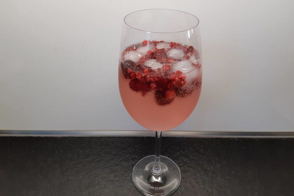 Chilled Berry Cocktail