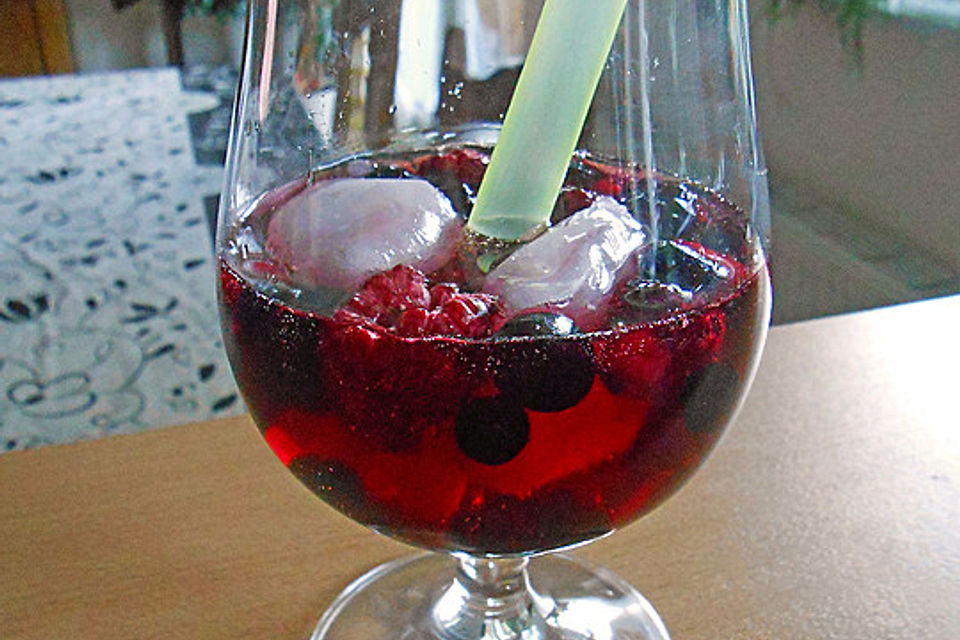 Chilled Berry Cocktail