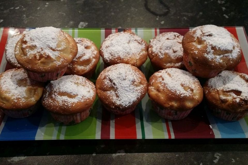 Schnelle Apfelmuffins mit Apfelsaft