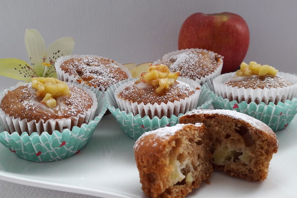 Schnelle Apfelmuffins mit Apfelsaft