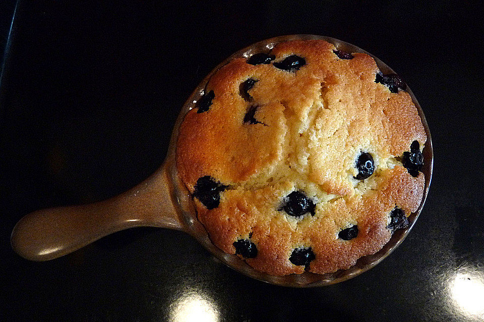 Kleiner Blaubeer-Buttermilch-Kuchen