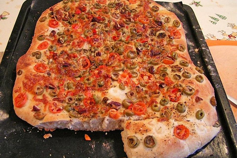 Pizzabrot mit Paprika und Feta