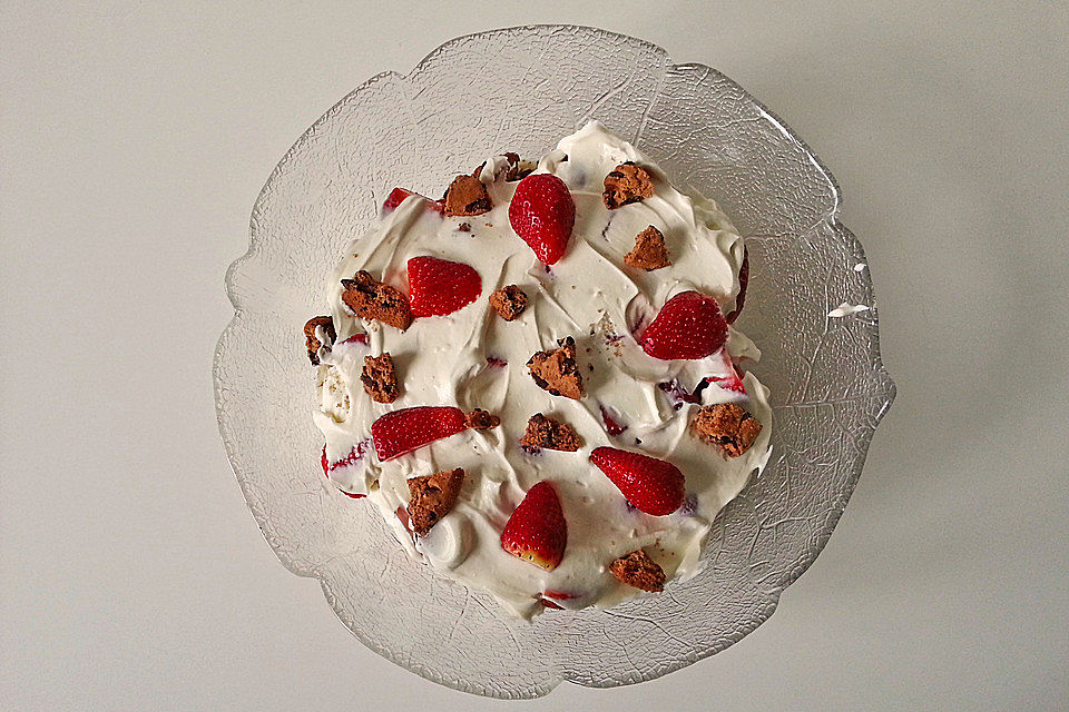 Quark-Mascarpone-Creme mit Erdbeeren