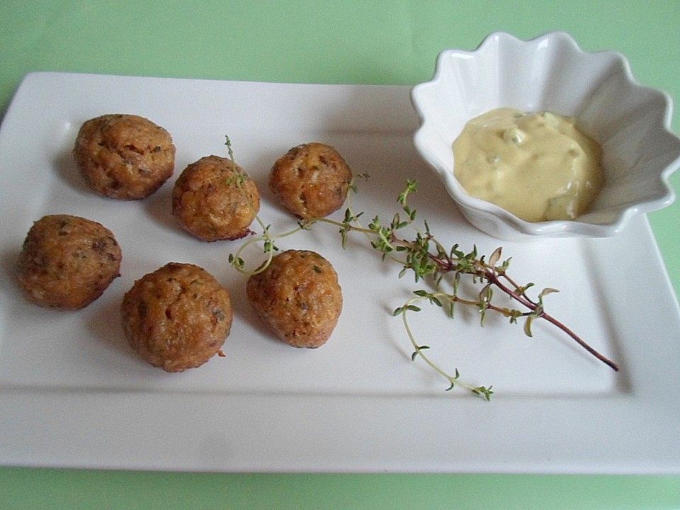 Mini-Frikadellen mit Senf-Dip von McMoe| Chefkoch