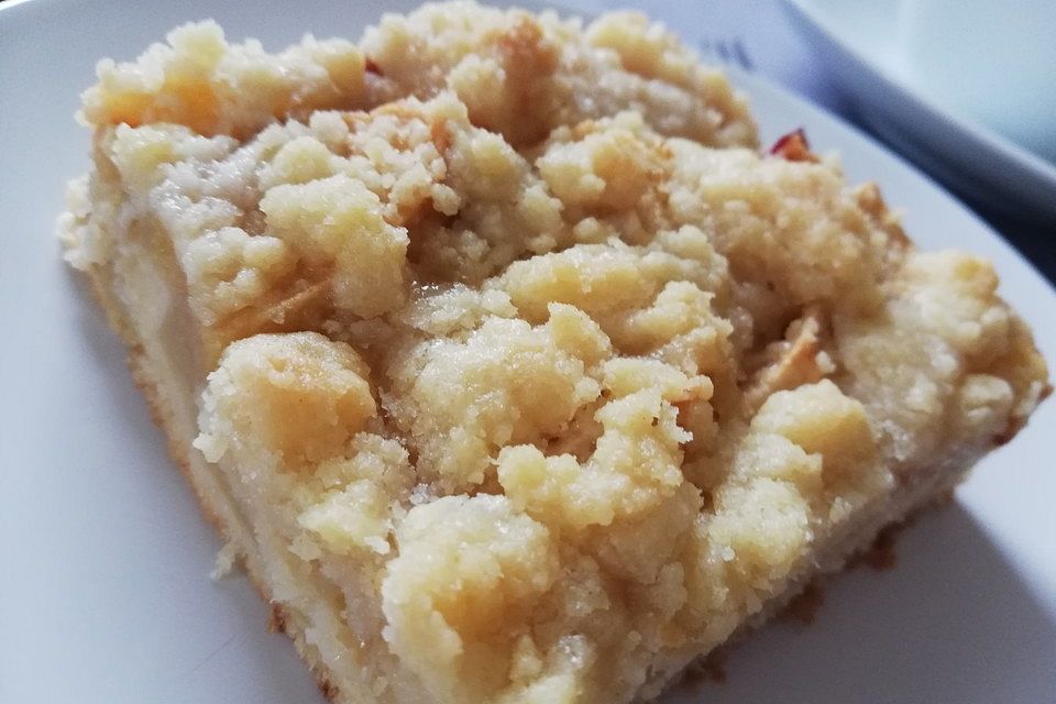 Apfelkuchen mit Streuseln