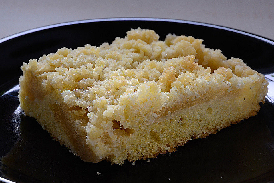 Apfelkuchen mit Streuseln