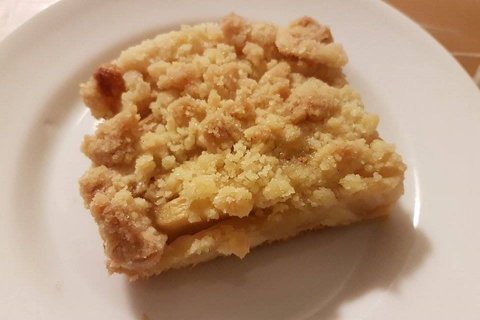 Apfelkuchen mit Streuseln