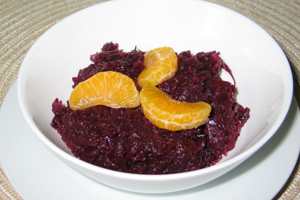 Weihnachtlicher Apfelrotkohl mit Mandarine