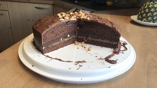 Erdnuss-Karamell-Schokoladentorte von Fritzi173