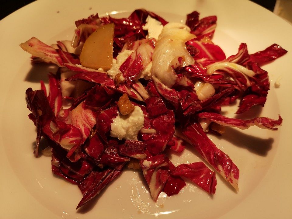 Radicchio mit Birne und Roquefort von sandratinz| Chefkoch