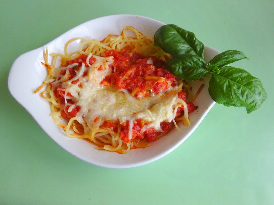 Spaghetti-Tomaten-Auflauf von Leeeenchen| Chefkoch