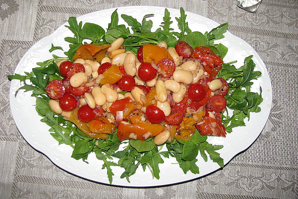 Raukesalat mit Mozzarellakugeln