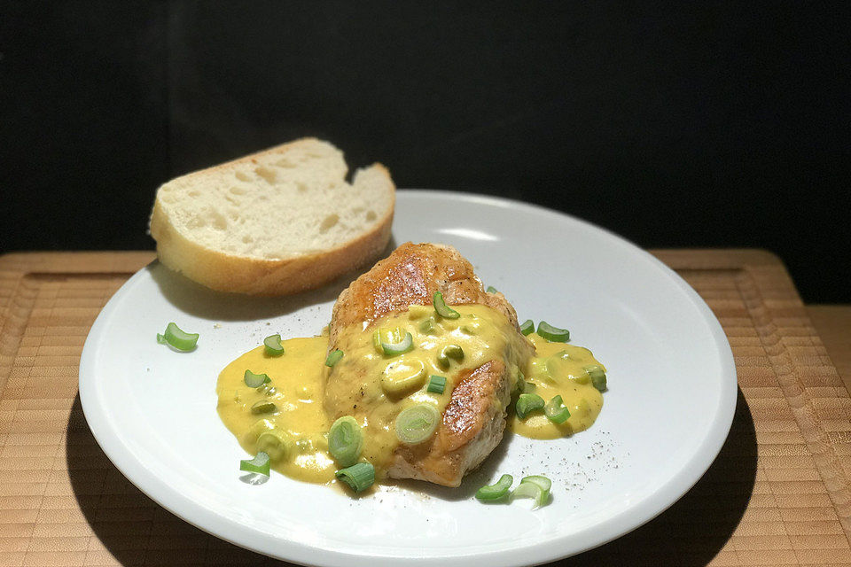 Putensteak mit Curry-Honig Soße